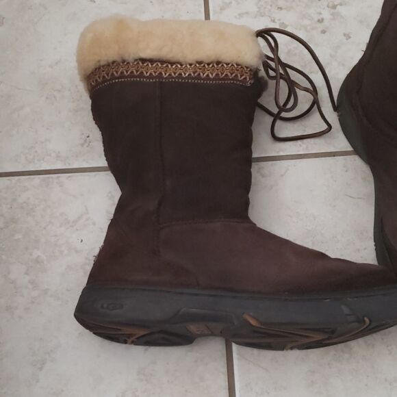 UGG sheep wool leather boots - Picture 2 of 3